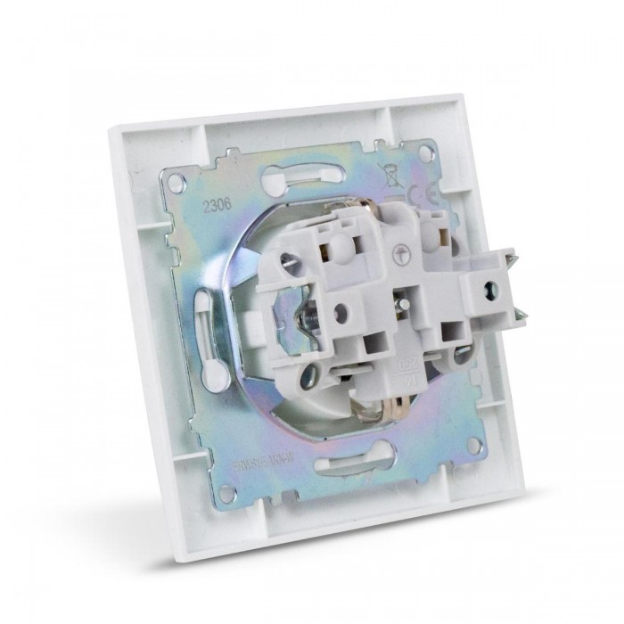 Entac Arnold Recessed wall socket earthed White Entac Arnold Recessed wall socket earthed White