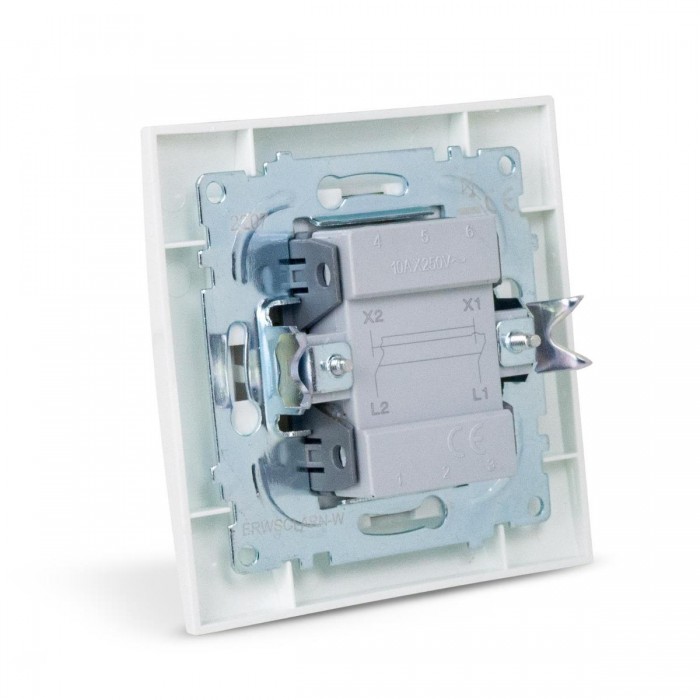 Entac 107 Arnold Recessed wall intermediate switch White