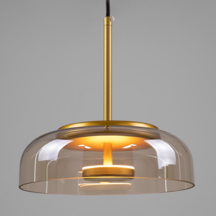 GloboStar® CHARLOTTE 00744 Μοντέρνο Κρεμαστό Φωτιστικό Οροφής Μονόφωτο Μελί Γυάλινο Χρυσό Μεταλλικό CREE LED 5W 500lm 180° AC 85-265V Θερμό Λευκό 2700K Φ23 x Υ23cm