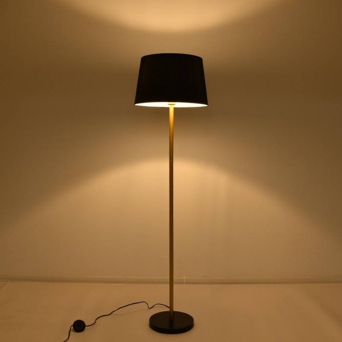 GloboStar® CEDAR 00829 Μοντέρνο Φωτιστικό Δαπέδου Μονόφωτο 1 x E27 Χρυσό Μεταλλικό Καμπάνα με Μαύρο Ύφασμα & Μαύρη Βάση D40 x H148cm GloboStar® CEDAR 00829 Μοντέρνο Φωτιστικό Δαπέδου Μονόφωτο 1 x E27 Χρυσό Μεταλλικό Καμπάνα με Μαύρο Ύφασμα & Μαύρη Βάση D40 x H148cm