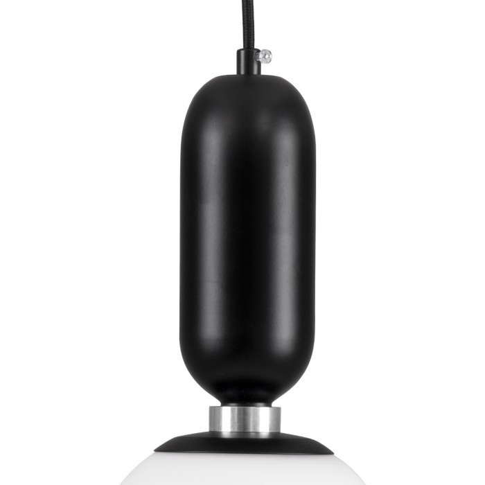 GloboStar® MAVERICK 00945 Μοντέρνο Κρεμαστό Φωτιστικό Οροφής Μονόφωτο 1 x E27 Μαύρο Μεταλλικό Γυάλινο Μπάλα Φ15 x Υ33cm