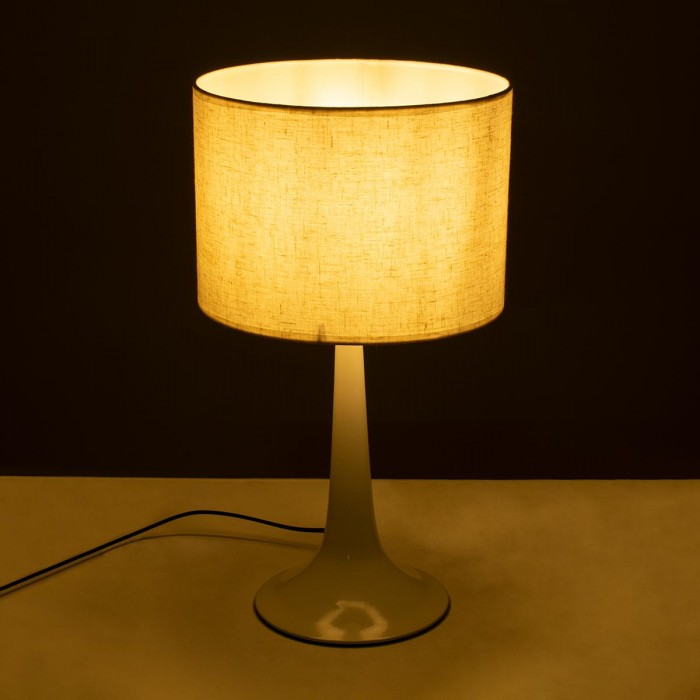 GloboStar® AMBROSIA 01395 Μοντέρνο Επιτραπέζιο Φωτιστικό Πορτατίφ Μονόφωτο 1 x E27 Λευκό Μεταλλικό με Καπέλο Φ25 x Υ46cm GloboStar® AMBROSIA 01395 Μοντέρνο Επιτραπέζιο Φωτιστικό Πορτατίφ Μονόφωτο 1 x E27 Λευκό Μεταλλικό με Καπέλο Φ25 x Υ46cm