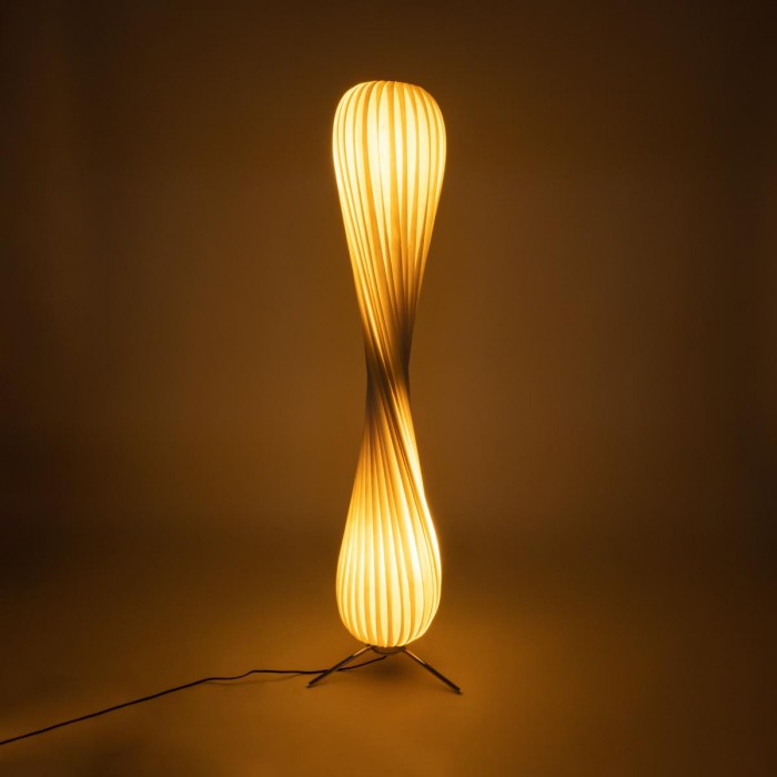 GloboStar® PRAIA 02225 Μοντέρνο Επιδαπέδιο Φωτιστικό Δίφωτο 2 x E27 IP20 Μπεζ Ξύλο - Μ25 x Π25 x Υ145cm