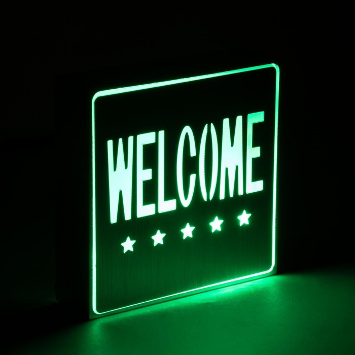 GloboStar® SENSATI 75658 Φωτιστικό Τοίχου Ένδειξης WELCOME 5 STARS LED 1W AC 220-240V IP20 - Σώμα Αλουμινίου - Μ11 x Π11 x Υ3cm - Πράσινο